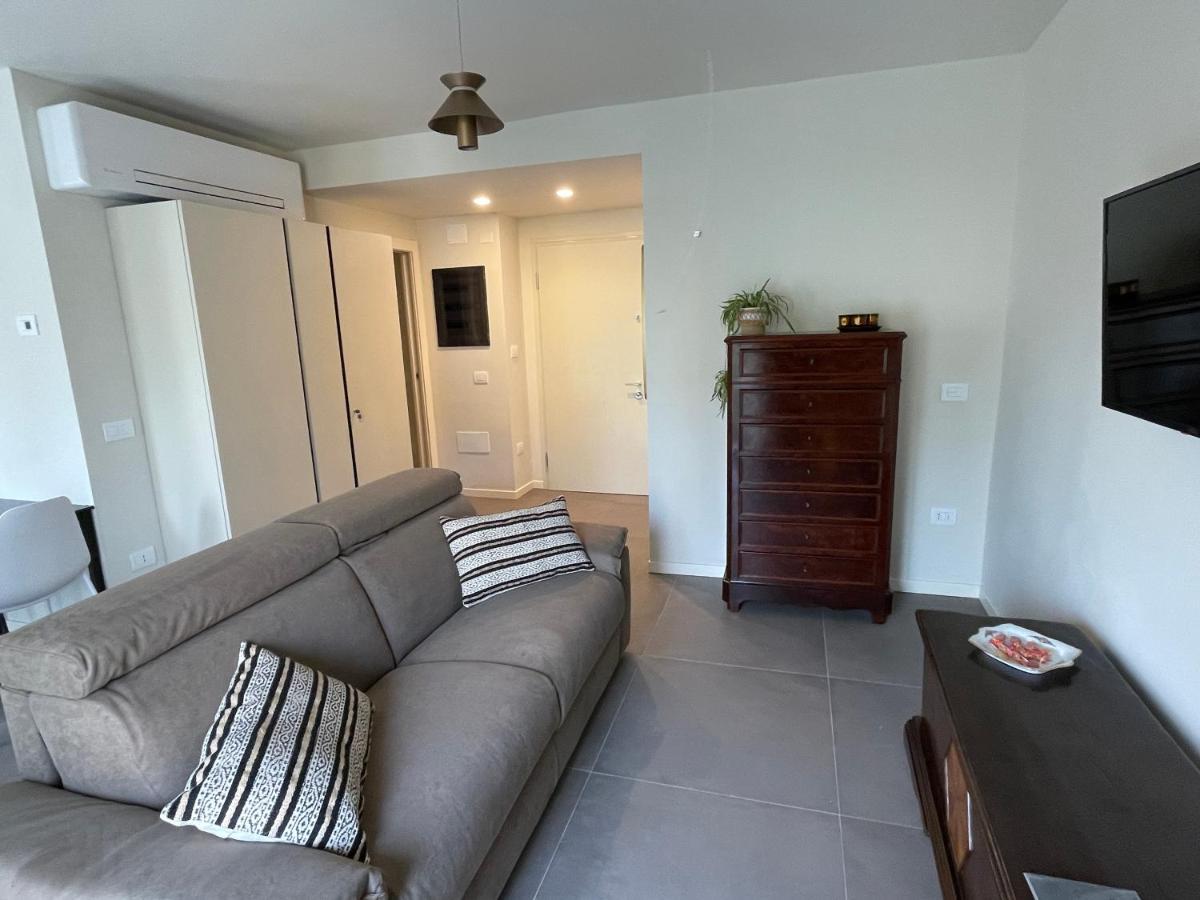 Lucia Holiday Apartments Lazise Eksteriør billede