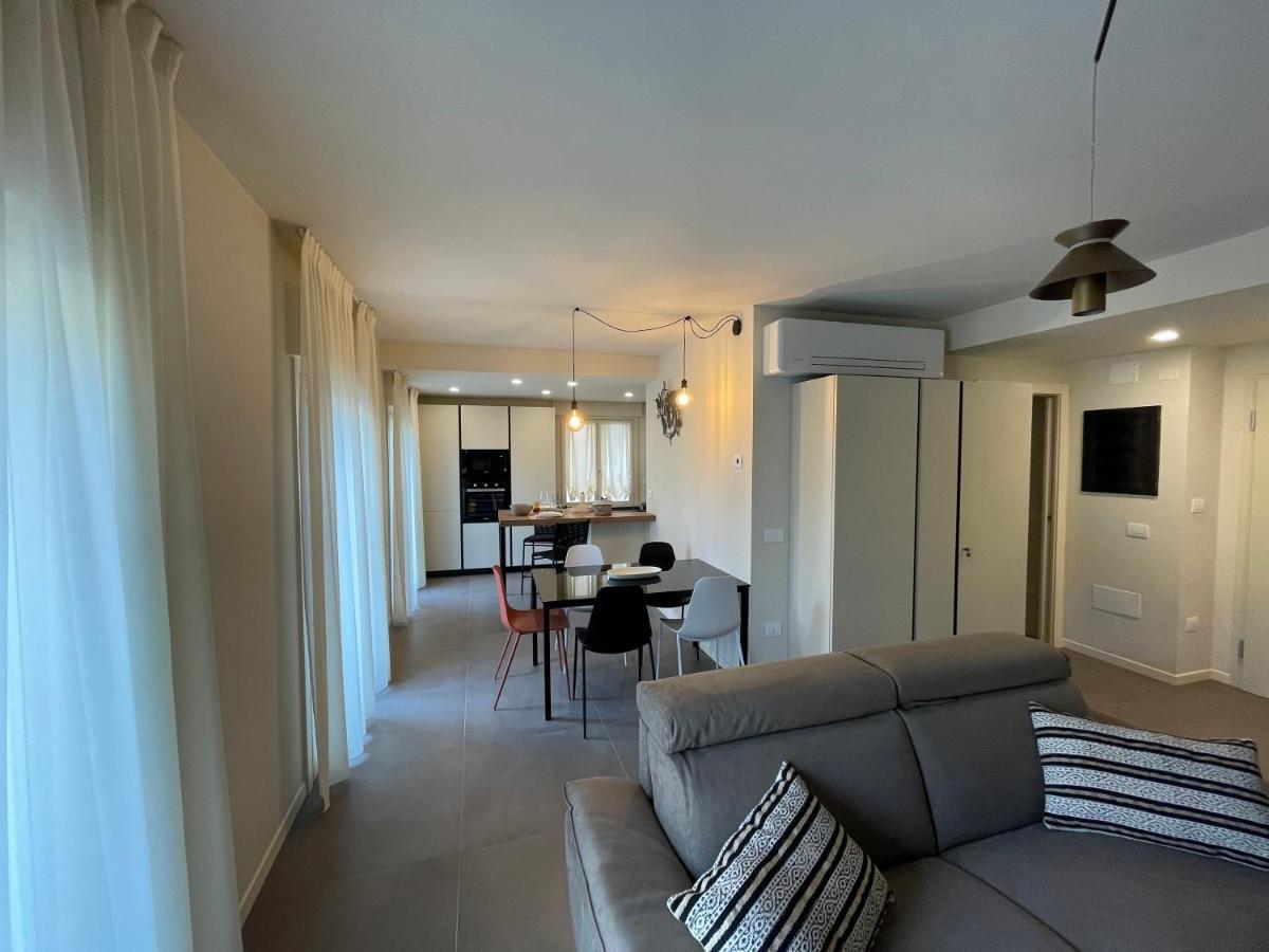 Lucia Holiday Apartments Lazise Eksteriør billede