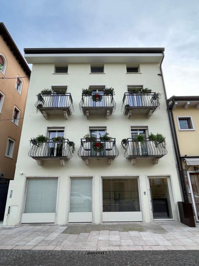 Lucia Holiday Apartments Lazise Eksteriør billede